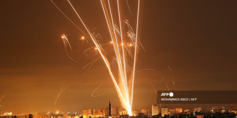 Palestine Today: 3,100 rockets fired from Gaza in the past week page all