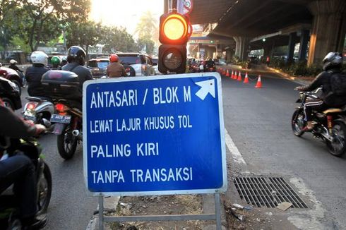 Sepeda Motor Sulit Masuk Tol di Jakarta