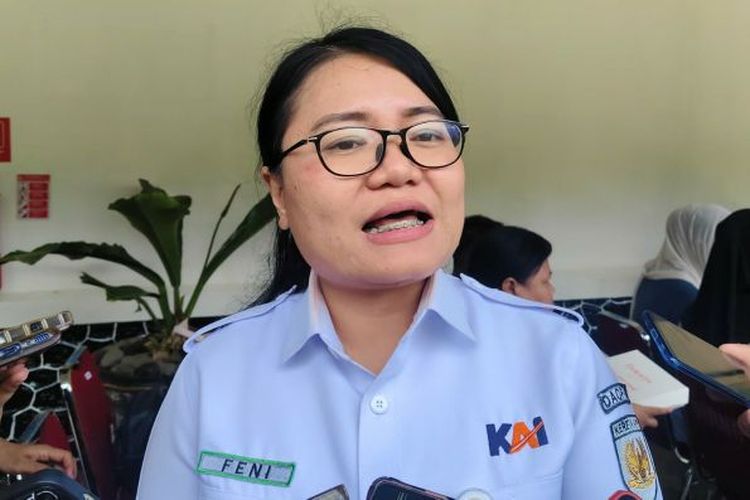 Manager Humas KAI Daop 6 Yogyakarta, Feni Novida Saragih di Solo, Jawa Tengah, Rabu (19/11/2025).