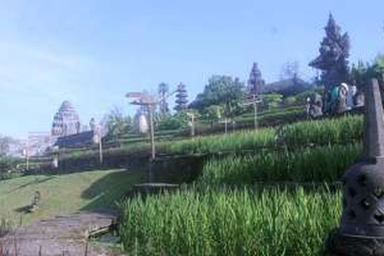 Taman bertema Indonesia bernama Kerajaan Ganesha, di Pairi Daiza, Brugelette, Belgia, Selasa (30/8/2016). Keberadaan taman seluas 5 hektar yang dibangun oleh pengusaha Belgia di Belgia itu membantu mempromosikan Indonesia di Eropa.
