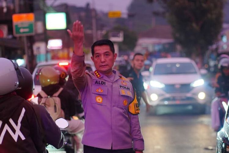 Jalur Ciwidey Padat Selama Libur Lebaran, Polisi Terapkan One Way 11 Kali
