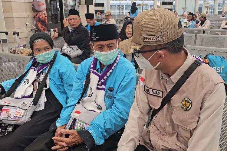 Itjen Kemenhaj Tinjau Pelayanan Hari Pertama Pemulangan Jemaah Haji Gelombang 2 di Madinah