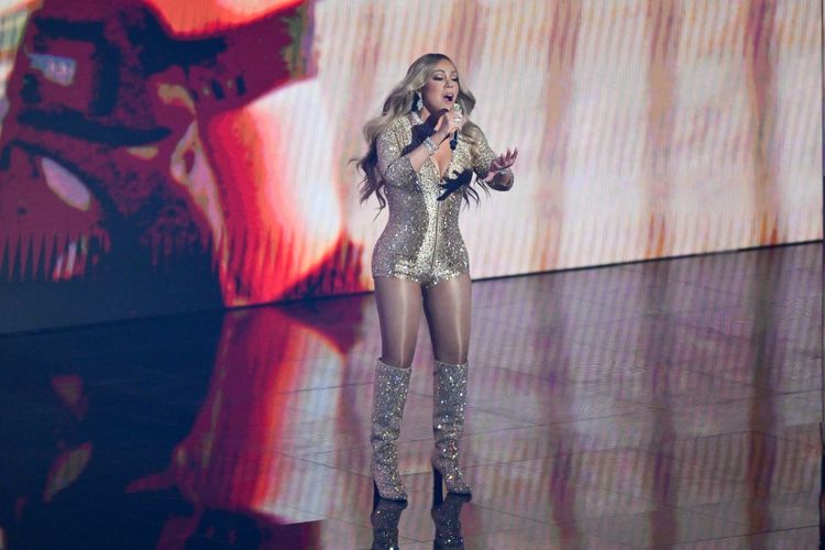 Mariah Carey tampil di MTV VMA 2025 di UBS Arena, New York, Amerika Serikat, pada Minggu (7/9/2025).