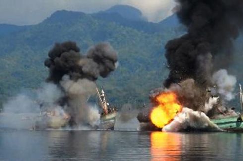 Ditabrak Kapal Patroli, Kapal Nelayan Berbendera Malaysia Tenggelam