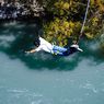 Tali Putus, Cerita Wisatawan Hong Kong Jatuh dari Ketinggian 30 Meter Saat Bungee Jumping