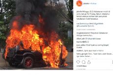 Korsleting Listrik, Mobil Nissan X-trail Terbakar di Lebak Bulus