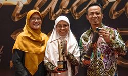 LPI Dompet Dhuafa Raih Trofi Perak di Ajang SNI Awards 2023
