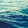 Kisah 4 Nelayan Terombang-ambing 12 Jam di Laut Usai Kapal Karam Dihantam Ombak