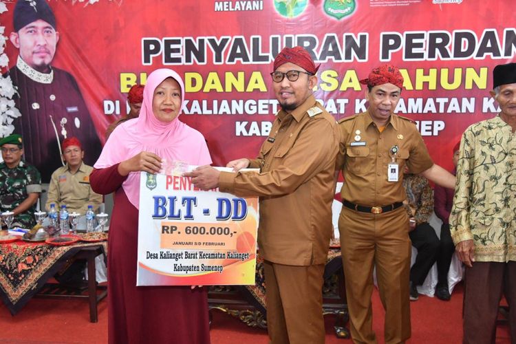 Bupati Sumenep Achmad Fauzi di sela-sela Peluncuran Perdana Penyaluran Bantuan Langsung Tunai Dana Desa 2023 Kabupaten Sumenep, di Balai Desa Kalianget Barat Kecamatan Kalianget, Senin (13/2/2023). 