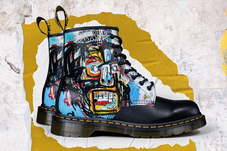 Karya Jean-Michel Basquiat pada sepatu Dr. Martens