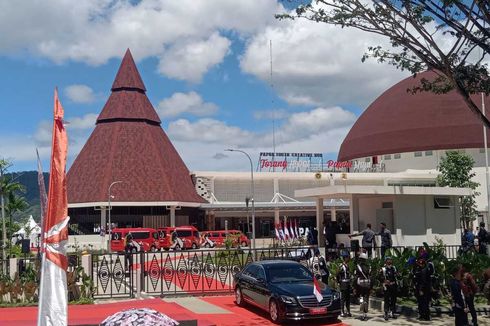 Presiden Jokowi Resmikan Gedung Papua Youth Creative Hub di Jayapura