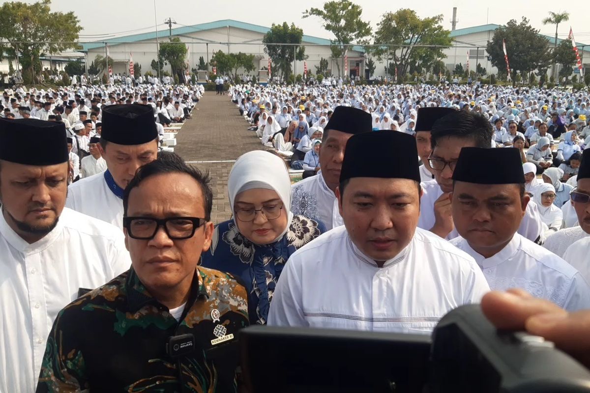 Wamenaker Tegaskan Tak Ada PHK Massal di Sritex, Istigasah Jadi Upaya Ikhtiar