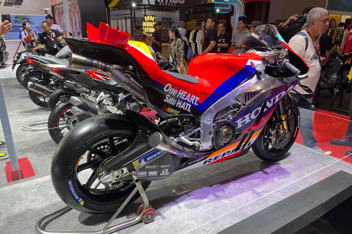 Motor balap baru Repsol Honda yang mejeng di IIMS 2024