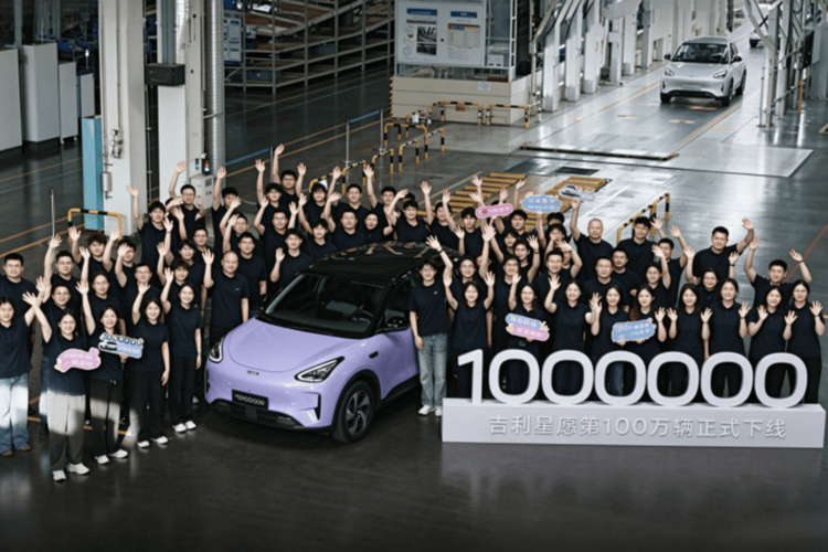 Geely EX2 Tembus Produksi 1 Juta Unit dalam Dua Tahun