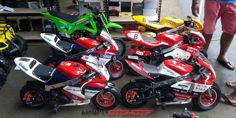 Sepeda motor mini MotoGP yang ditawarkan Zhidan Motor Workshop dijual cuma Rp 2,8 juta.