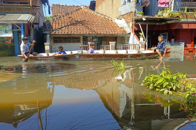 Banjir Kabupaten Bandung Meluas, 21 Ribu Warga Terdampak, 1 Korban Masih Dicari