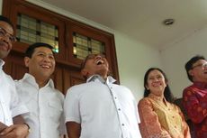 Beda Senyuman Aburizal Seusai Bertemu Megawati dan SBY