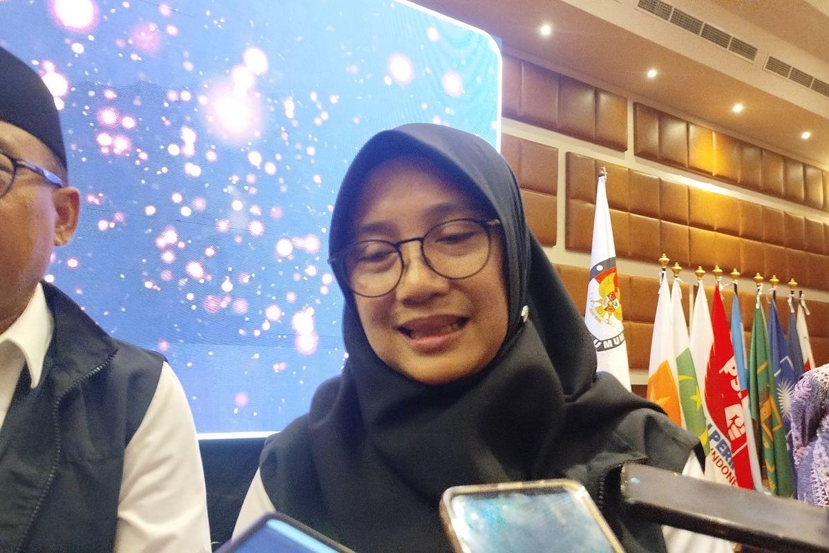 Bupati Banyuwangi Ipuk Fiestiandani usai penetapan bupati oleh KPU, Jumat (7/2/2025) 