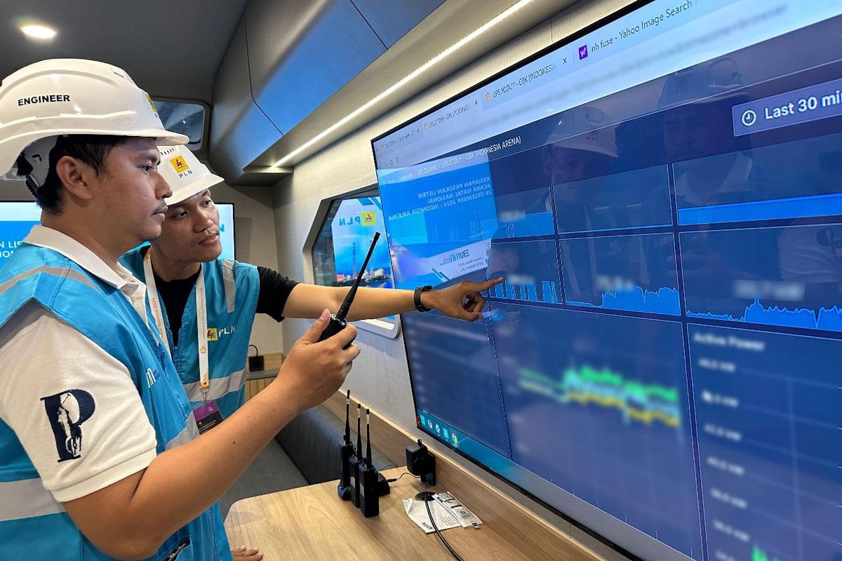 Distribution Control Center (DCC) Mobile PLN turut hadir sebagai pusat pengatur distribusi listrik dari seluruh lapisan pasokan yang menyuplai event Natal Nasional kali ini.
