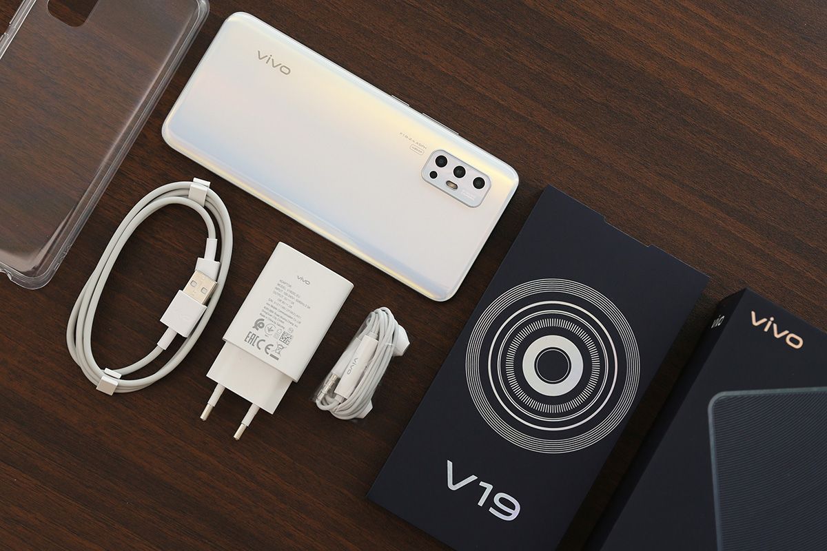 Ilustrasi kemasan ritel Vivo V19