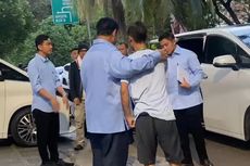 Sebelum Berangkat ke KPU, Prabowo Ancungkan Jempol hingga Foto Bareng 