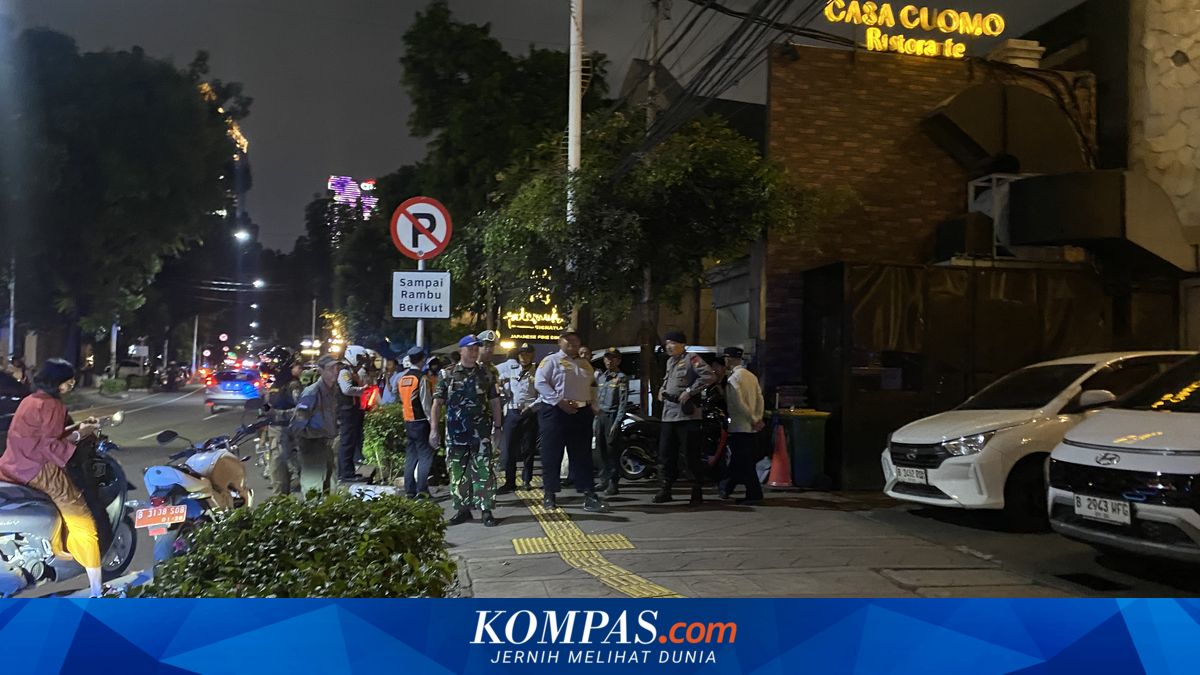 Tak Ada Lagi Mobil-mobil Lolos Razia Parkir Liar di Senopati Jaksel...