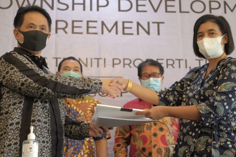 Penandatanganan perjanjian kerja sama antara PT Perintis Triniti Properti  (Triniti Land) dengan PT Sentul Golf Utama. pada Rabu, (18/8/2021) di Sentul.