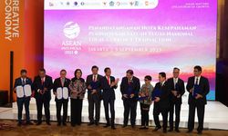 Airlangga Sebut Penggunaan Mata Uang Lokal Sangat Relevan untuk Dukung Penguatan Ekonomi Nasional