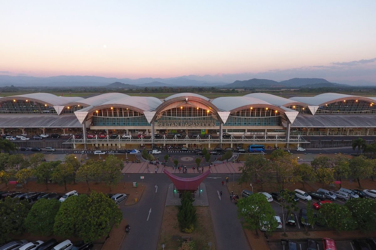 Bandara Internasional Sultan Hasanuddin Makassar.