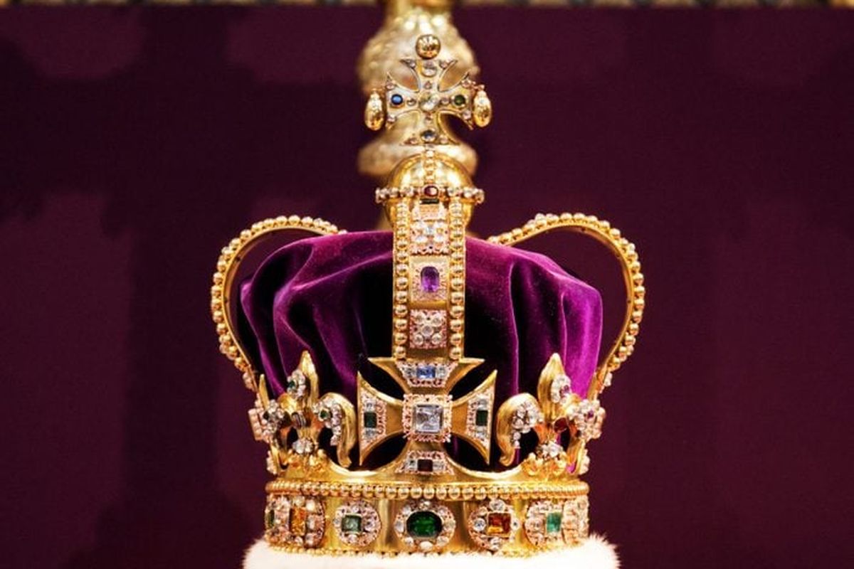 St Edward Crown
