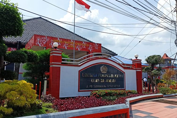 Kantor Lembaga Pemasyarakatan (Lapas)  Kelas II A  Jember 