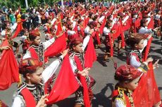 Rayakan Hari Jadi Surabaya, 723 Pelajar Menari Remo Massal