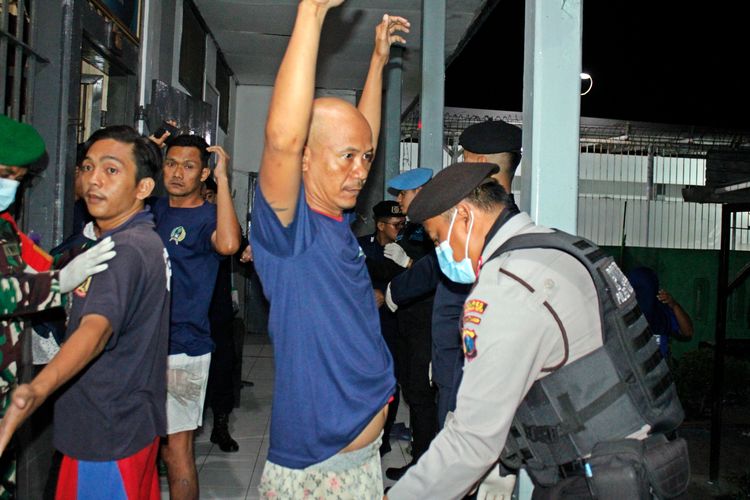 Dituding Ada Jual Beli Narkoba, Lapas Pasuruan Digerebek Petugas Gabungan