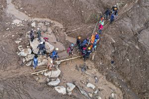 Update Longsor Cisarua: 34 Jenazah Teridentifikasi, Sisa Tunggu Hasil DNA