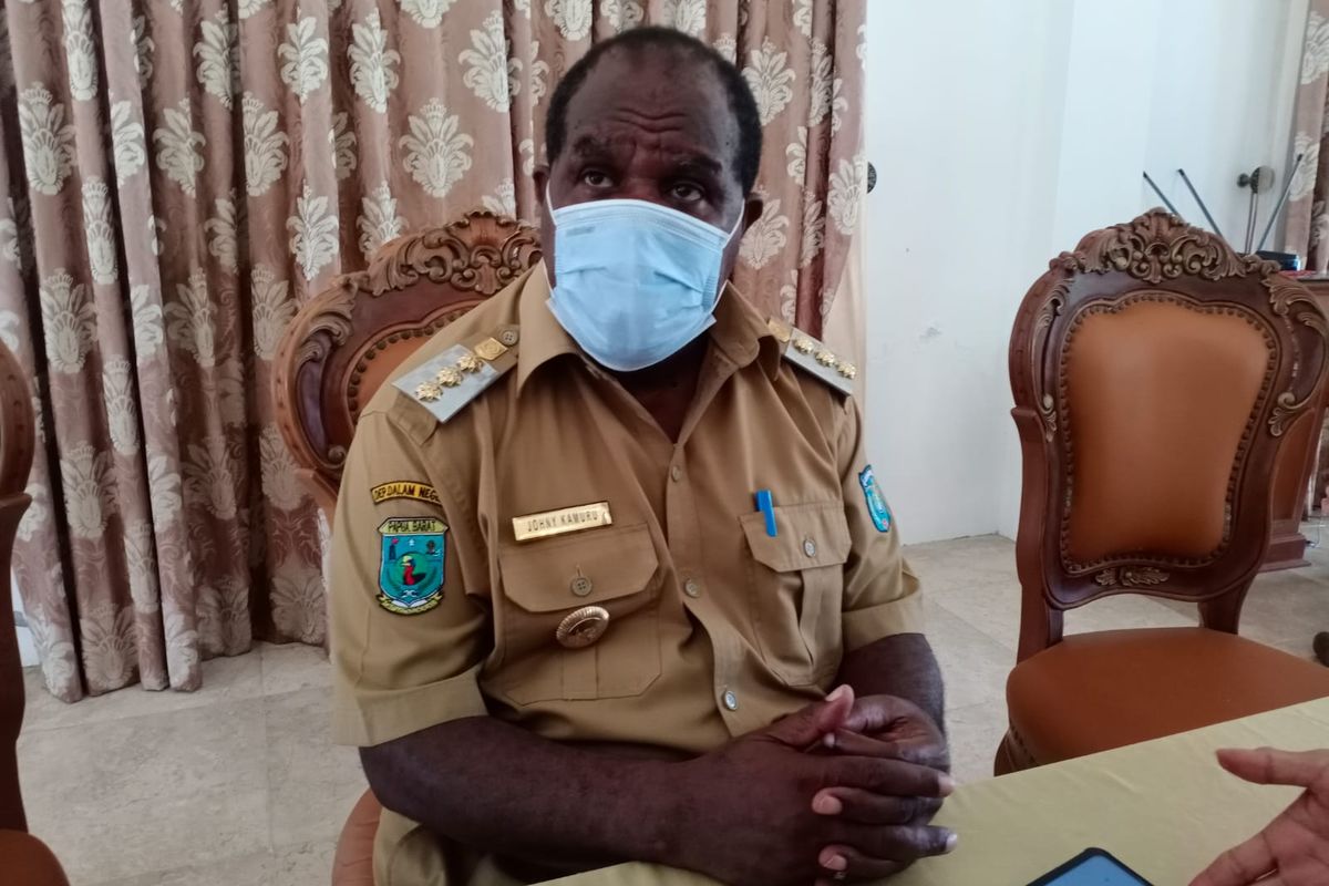 Bupati Sorong Johni Kamuru Menang Gugatan di PTUN Jayapura