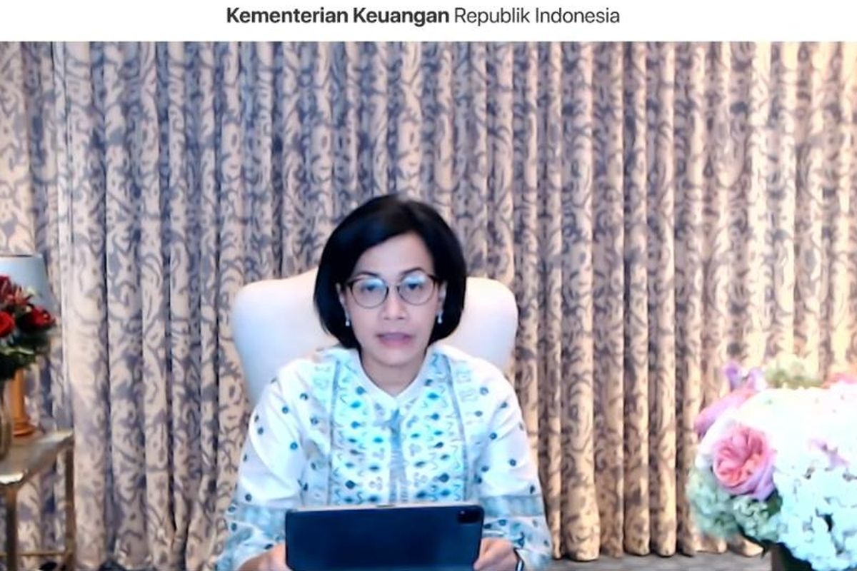 Menteri Keuangan Sri Mulyani Indrawati berbicara kondisi APBN hingga bulan Maret 2022 dari Washington DC, Amerika Serikat, dalam konferensi pers APBN KITA, Rabu (20/4/2022). 