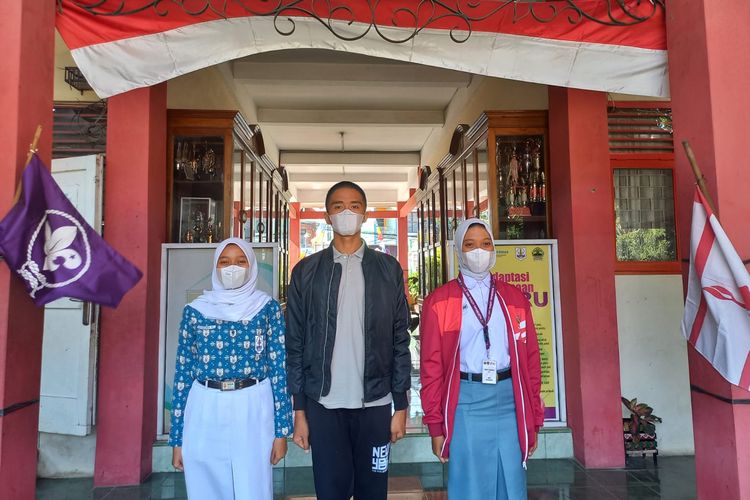 Tiga siswa SMA N 15 Semarang menjadi delegasi Paskibraka tingkat kecamatan, Kota Semarang dan Provinsi Jateng, Kamis (18/8/2022).