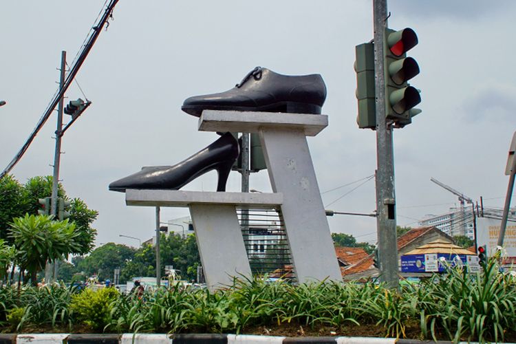 Cibaduyut, sentra sepatu di Bandung.