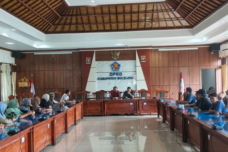 Warga Buleleng Keluhkan Kebisingan dan Asap PLTD, Minta DPRD Cari Solusi