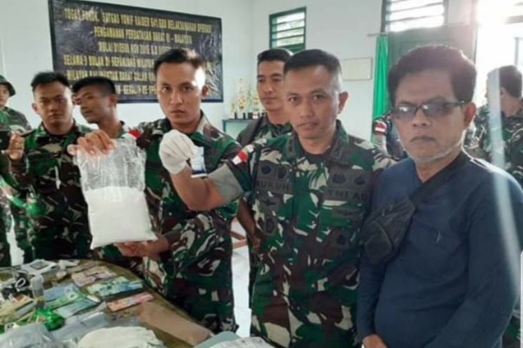 Barang bukti narkoba jenis sabu yang diamankan prajurit TNI di perbatasan Indonesia dan Malaysia, Selasa (10/12/2019) sore.