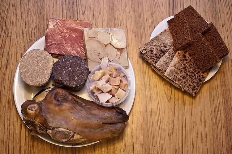 Hakarl makanan tradisional Islandia [Wikimedia/The blanz].