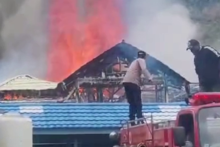 Kronologi Kebakaran RSUD Madi Paniai: Tabung Oksigen Meledak, 2 Polisi Jadi Korban