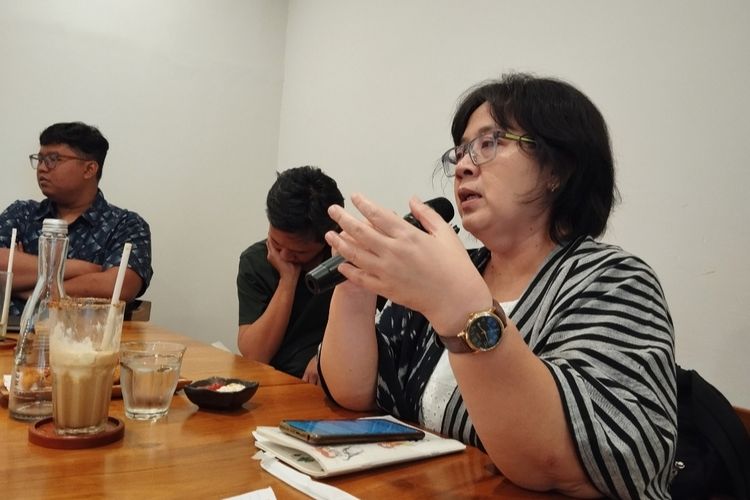 Mike dalam acara Publish What You Pay (PWYP) Indonesia bertajuk ?Dialog Media: Mendorong Transparansi dan Inklusi dalam Seleksi Anggota Dewan Energi Nasional untuk Transisi Energi yang Berkeadilan?, Jumat (20/6/2025).