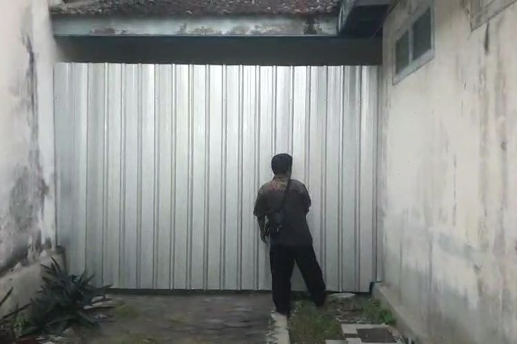 Kubu PB XIV Purboyo Pertanyakan Pagar Seng di Keraton Solo, LDA Sebut Terkait Revitalisasi