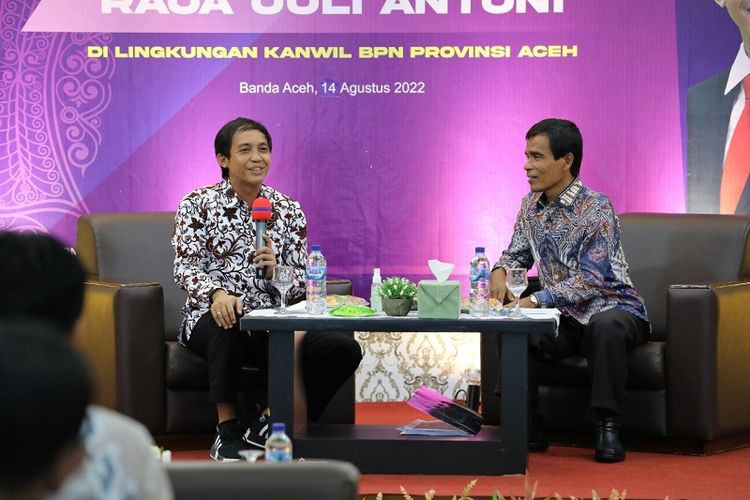 Wakil Menteri (Wamen) ATR/Wakil Kepala BPN Raja Juli Antoni melakukan kunjungan ke Kantor Wilayah (Kanwil) Badan Pertanahan Nasional (BPN) Provinsi Aceh, Minggu (14/8/2022). 