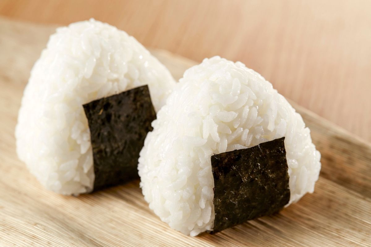 Ilustrasi onigiri.