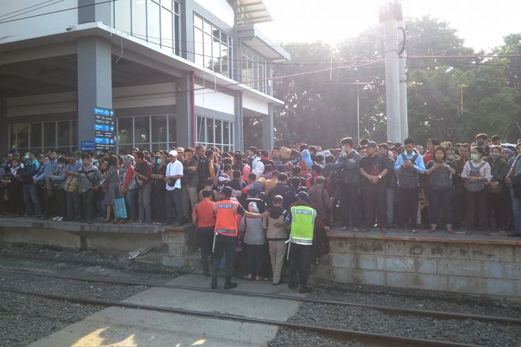 Akses Selatan Peron Stasiun Duri