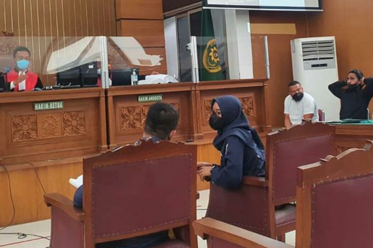 Sidang lanjutan dugaan kasus unlawful killing laskar Front Pembela Islam (FPI) kembali digelar di Pengadilan Negeri Jakata Selatan pada Selasa (21/12/2021). 