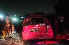 Mobil Ditabrak Kereta Api di Deli Serdang, 2 Penumpang Tewas