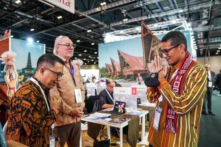 Indonesia melalui Kementerian Pariwisata dan Ekonomi Kreatif berpartisipasi dalam pameran pariwisata terbesar kedua dunia World Travel Market (WTM) London 2022 yang berlangsung di Excel, London, Inggris mulai 7 hingga 9 November 2022 , London (7/11/2022).